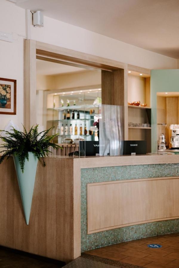 Hotel Edward Bellaria-Igea Marina Exterior photo