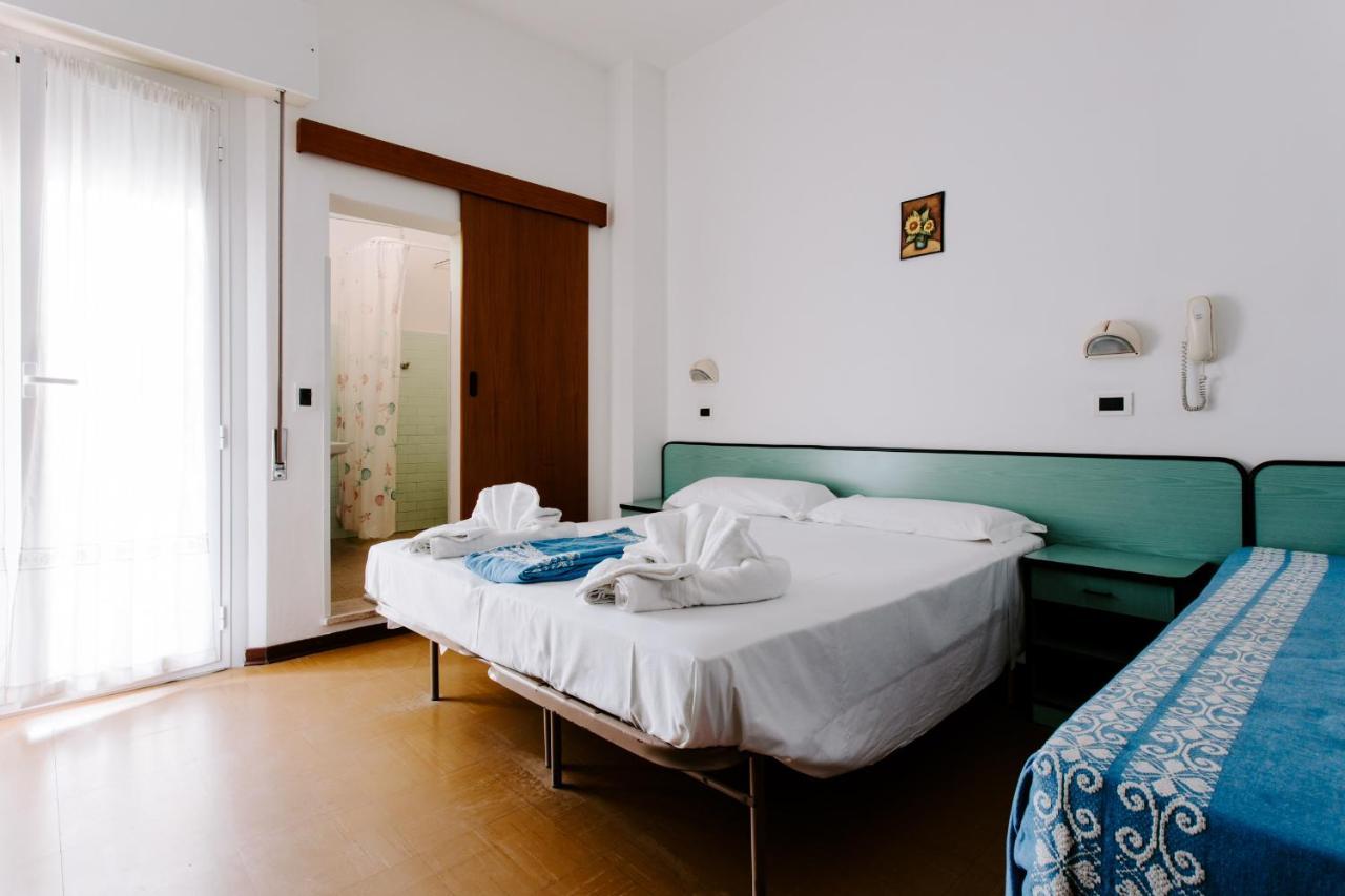 Hotel Edward Bellaria-Igea Marina Exterior photo