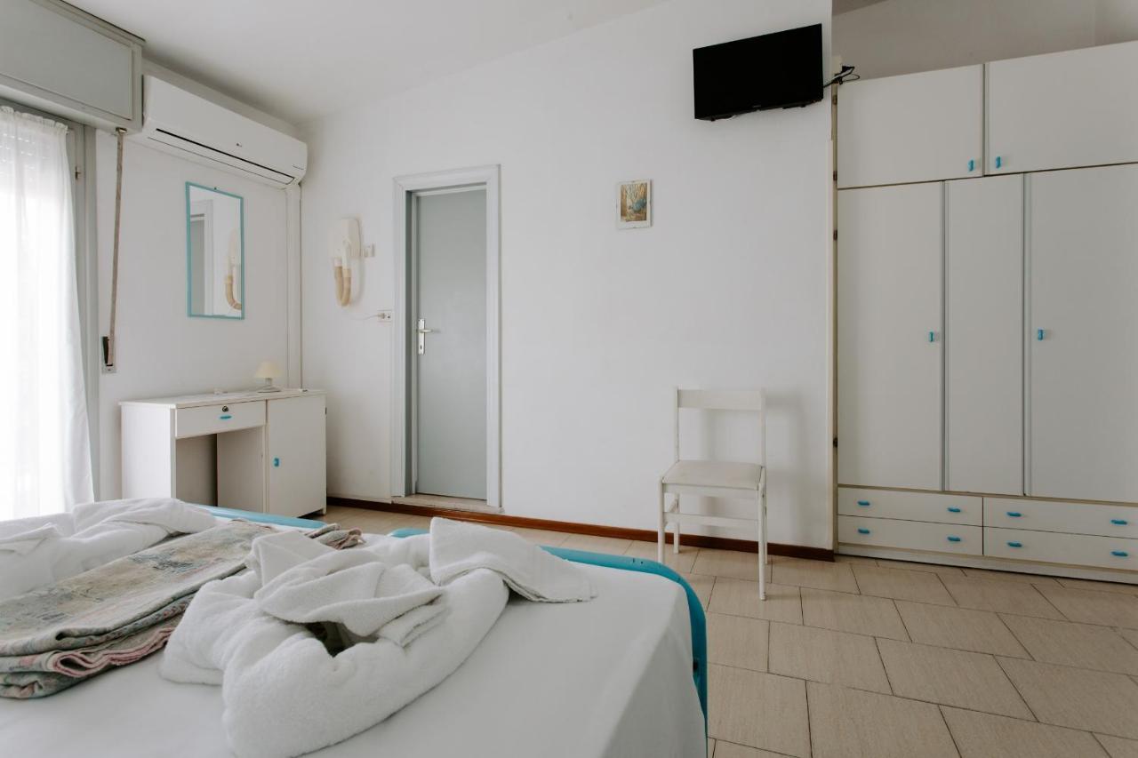 Hotel Edward Bellaria-Igea Marina Exterior photo