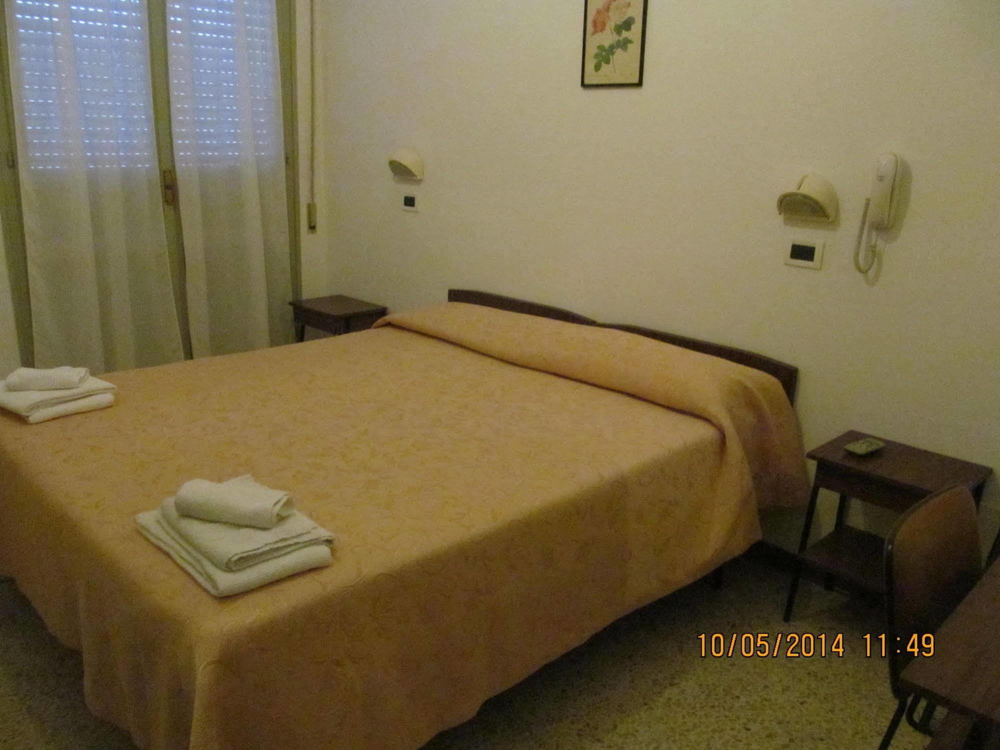 Hotel Edward Bellaria-Igea Marina Exterior photo